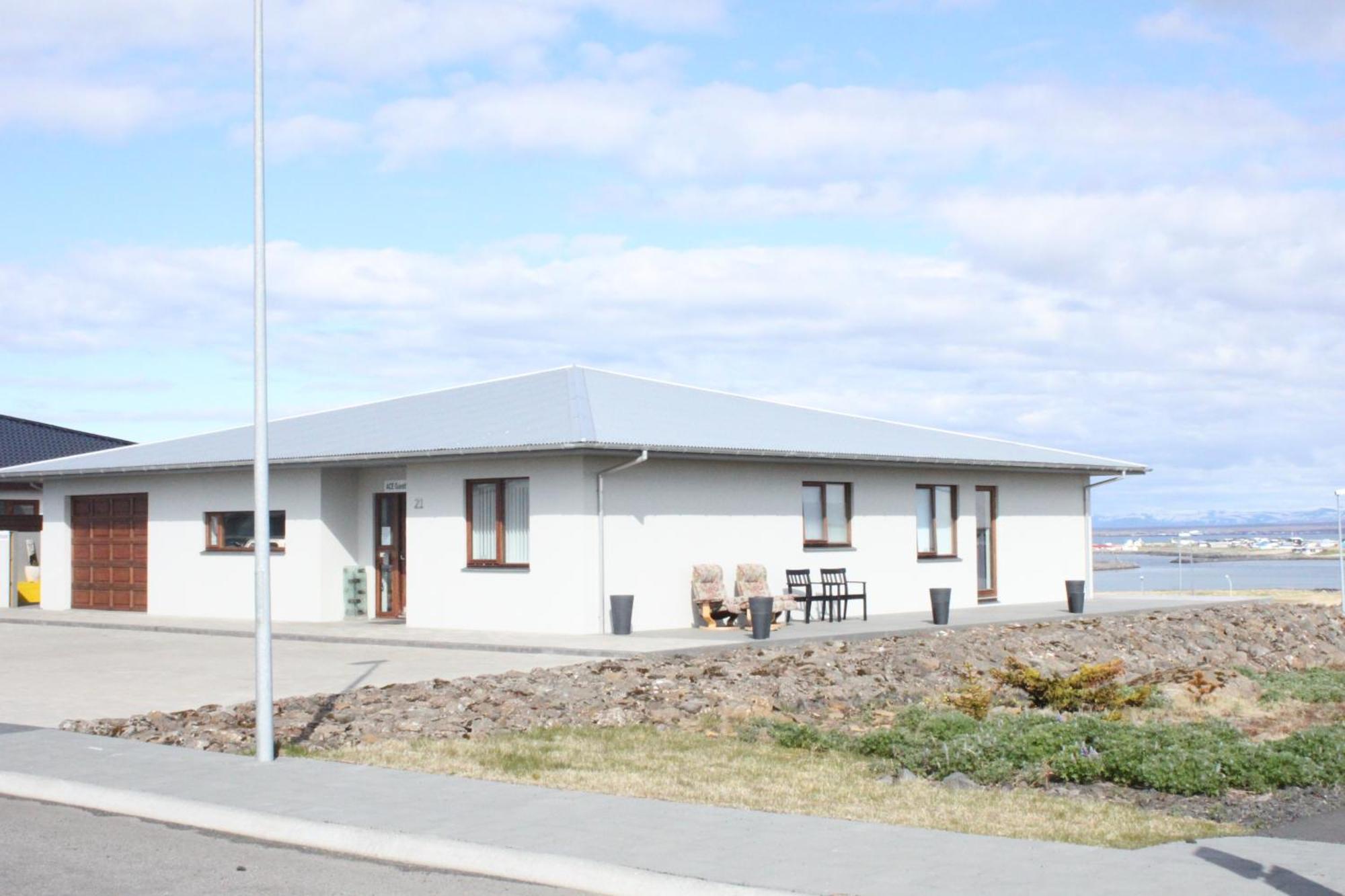 Ace Guesthouse Keflavík Екстериор снимка